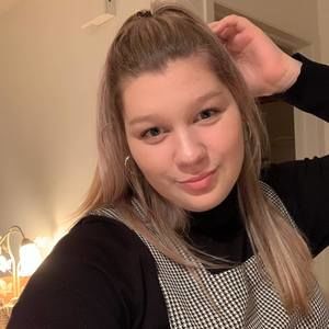 Meet your Posher, Jade